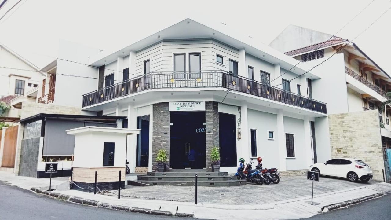 Cozy Residence Tomang Jakarta Exterior foto