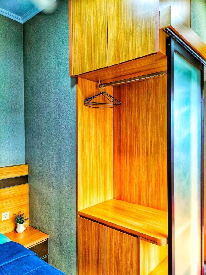 Cozy Residence Tomang Jakarta Exterior foto