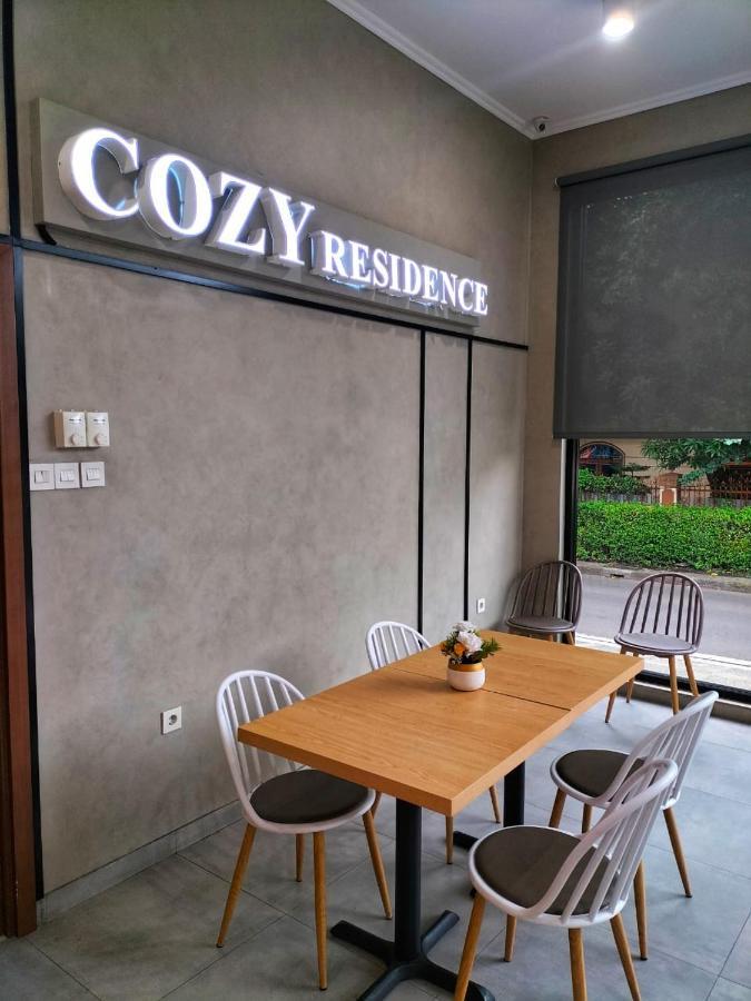 Cozy Residence Tomang Jakarta Exterior foto